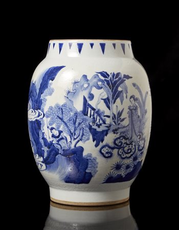 Vaso in porcellana bianco e blu decorato in stile transitional con...