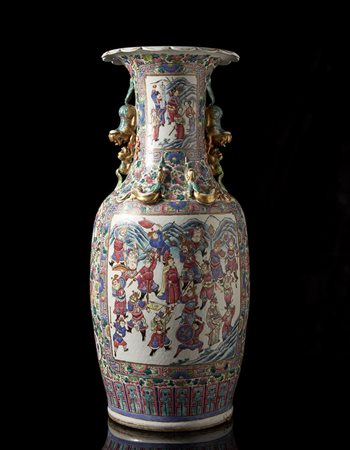 Grande vaso in porcellana Famiglia Rosa cantonese decorato con scene di...