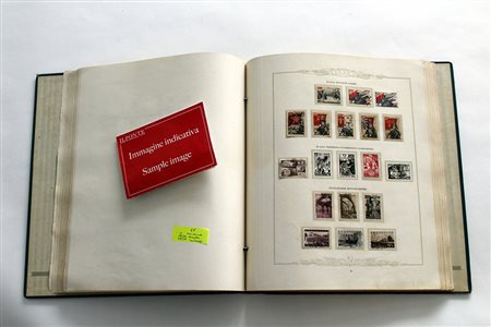 RUSSIA 1921/1950Collezione avanzata del periodo, con servizi e foglietti,...