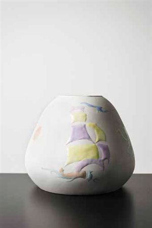 MANIFATTURA FRANCESE Vaso in ceramica, 1960 circa. Reca firma sotto la base:...