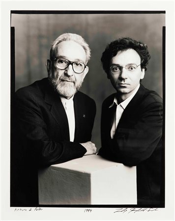 Timothy Greenfield-Sanders (1952) Aurturo e Peter, 1994 fotografia in bianco...