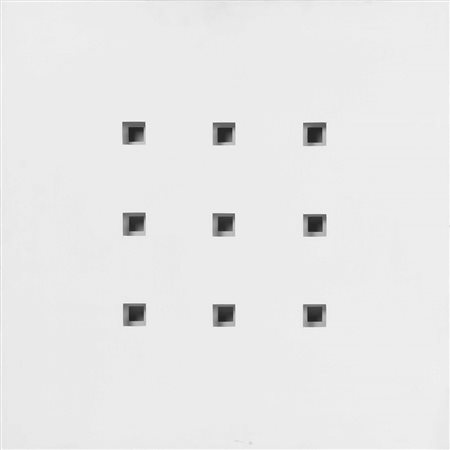 Vanna Nicolotti (1929) Struttura bianca - Elogio del 9, 1976 tela intagliata...