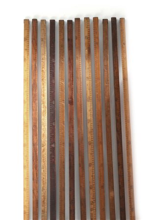 Lotto composto da dodici misure in legno-ENTwelve wooden measures