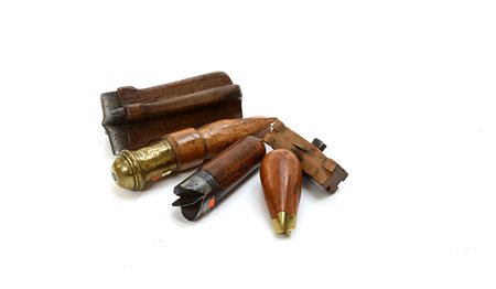 Lotto di cinque fendoirs in legno-ENFive wooden/metal 'fendoirs'