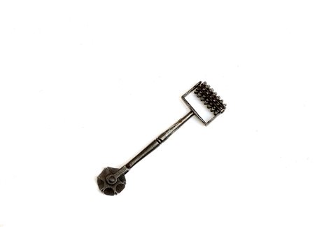 Rondella da pasta doppia in ferro forgiato con una rotella singola e con...