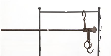 Stadera in ferro (l cm 134)-ENAn iron lever scale (l cm 134)