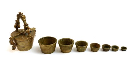 Peso a pila in ottone (difetti)-ENA brass cup weights set. (defects)