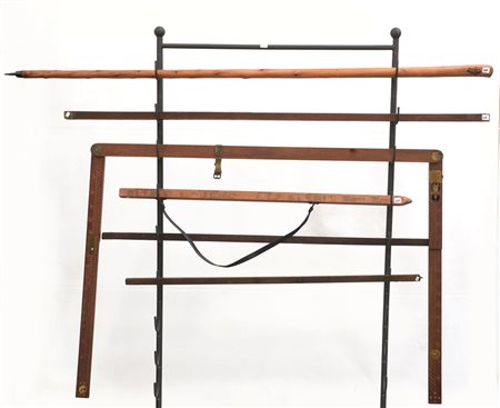 Lotto composto da sei misure di cui una pieghevole con filo a piombo e...