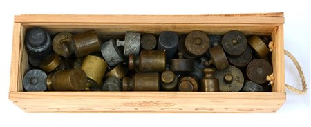 Lotto composto da pesi vari in metallo-ENA lot of various metal weights