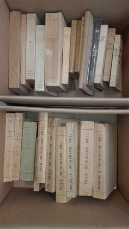 Lotto composto da diverse pubblicazioni relative i diversi aspetti del mondo...