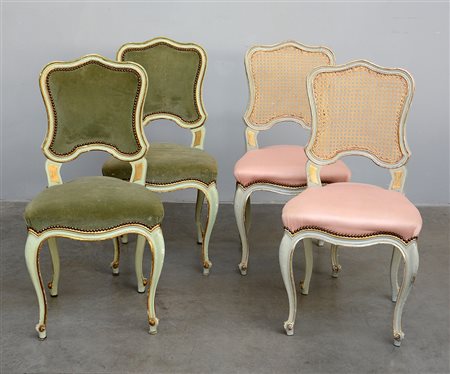 Lotto composto da due coppie di sedie con schienale, fascia e gambe sagomate...