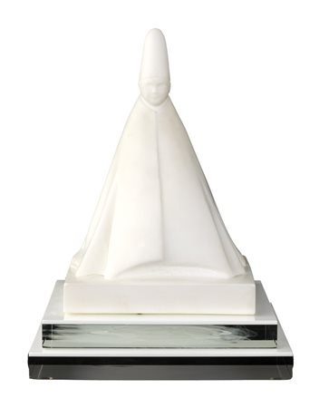 Giacomo Manzù CARDINALE SEDUTO Scultura in marmo bianco di carrara, cm...