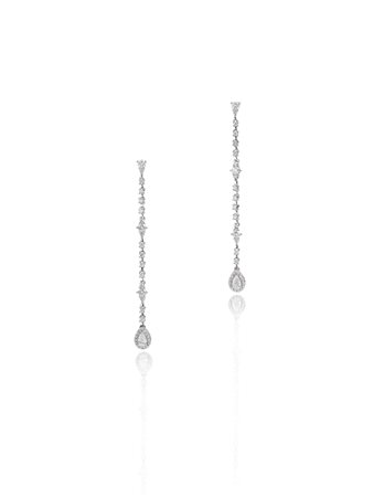 PAIO DI ORECCHINI PENDENTI IN ORO BIANCO E DIAMANTI ad una linea di diamanti...