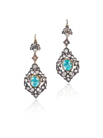 PAIO DI ORECCHINI PENDENTI, CODOGNATO, IN ARGENTO, ORO GIALLO, DIAMANTI E...