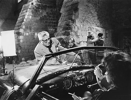 Pierluigi Praturlon (1924 - 1999) Vittorio De Sica, 'Matrimonio...