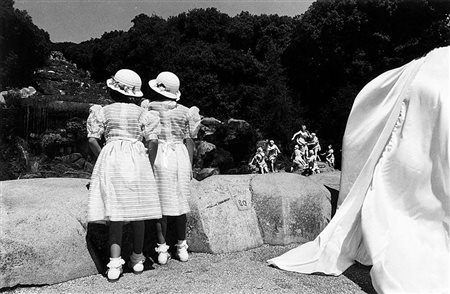 Antonio Biasucci (1961) Giardino inglese, Reggia di Caserta, anni 1980 Stampa...