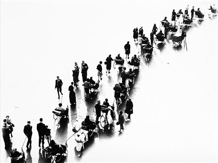 Mario Giacomelli (1925 - 2000) Lourdes, 1953/1963 Stampa vintage alla...