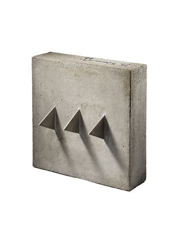 Mauro Staccioli (Volterra 1937)"Senza titolo" 1977scultura in cemento e...