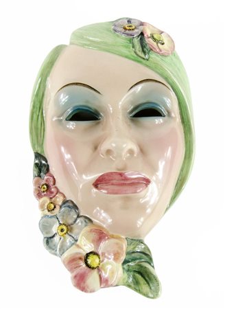 TreAAA: maschera in ceramica policroma decorata a motivi floreali. Firmata al...