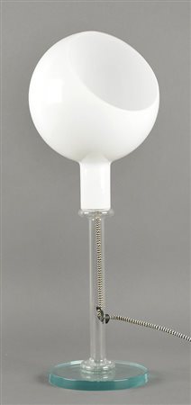 Fontana Arte: lampada da tavolo in vetro modello Parola.