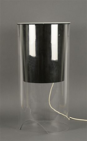 Aoy: lampada da tavolo cilindrica in vetro.