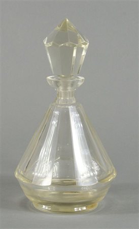 Wienere Verkstatte Bottiglia in cristallo a forma di obelisco con tappo. H....