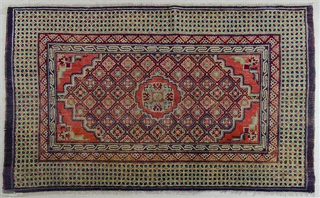 Tappeto mongolo primi '900, cm. 210x132.