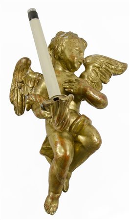 Grande scultura in legno dorato raffigurante angelo trasformata ad applique...