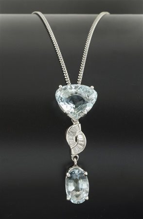 Catena in oro bianco con pendente formato da 2 acquamarine naturali taglio...