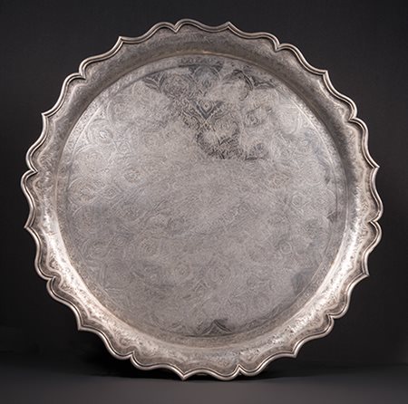 Sud est asiatico (probabilmente India) Vassoio, XX secolo Argento 1,5x33,7...