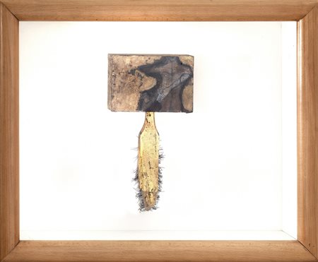 Mimmo Paladino SENZA TITOLO assemblage applicato su tavola, cm 44x55,5x13 sul...