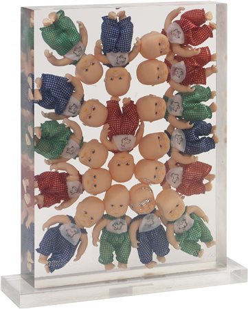 Arman Nizza 1928 - 2005 Bambole, 2001 Inclusione di bambole in resina,...