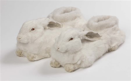 Wim Delvoye Wervik 1965 Rabbit Slippers # 3, 2006 Pelli di coniglio conciate...
