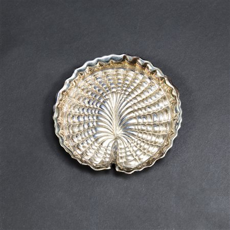 BUCCELLATI MARIO Senza titolo. Argento. Cm 7,50 x 7,50 x 1,00. Al retro...