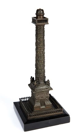 MANIFATTURA FRANCESE DEL XIX SECOLO Modello in bronzo della colonna Vendome....