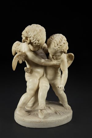 MANIFATTURA ITALIANA DEL XIX SECOLO Coppia di amorini danzanti. Marmo. Cm...