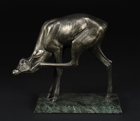 TOFANARI SIRIO (1886 - 1969) Cerbiatto. Argento. Cm 33,00 x 30,00. Firmato.