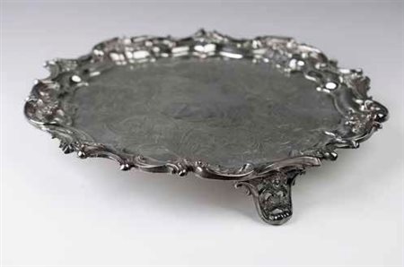 Salver in argento, Sheffield, 1836, Henry Wilkinson & Co, diametro cm 32....