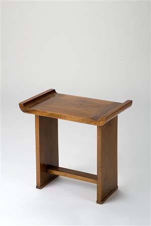 Sgabello di gusto déco impiallacciato in legno. Italia, secolo XX. (cm...