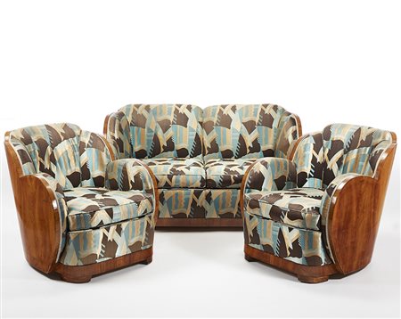 Lotto composto da un divano a tre posti e due poltrone déco con struttura in...