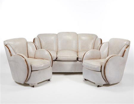 Lotto composto da un divano a tre posti e due poltrone déco con struttura in...