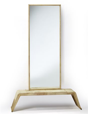 VALZANIA Specchio da appoggio con struttura in legno completamente rivestita...