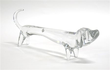 Daum "Bassotto"Scultura in cristallo trasparente incolore. Nancy, Francia,...