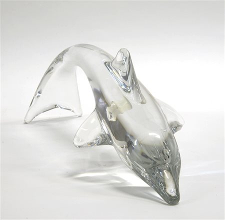 Daum "Delfino"Scultura in cristallo trasparente incolore. Nancy, Francia,...