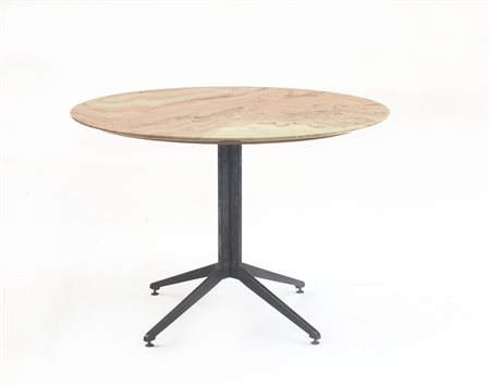 Tavolo tondo con struttura in acciaio verniciato nero, piedini regolabili in...