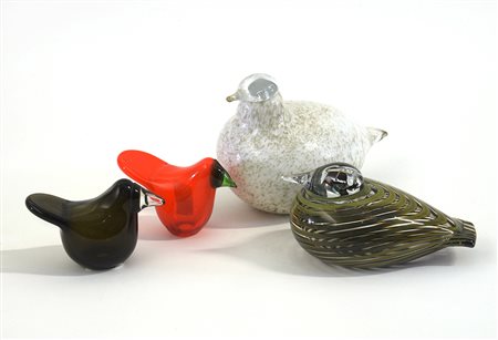 Oiva Toikka (1931)Lotto composto da quattro sculture in vetro raffiguranti...