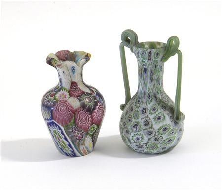 Manifattura di Murano Lotto composto da due vasetti "Millefiori" decorati a...