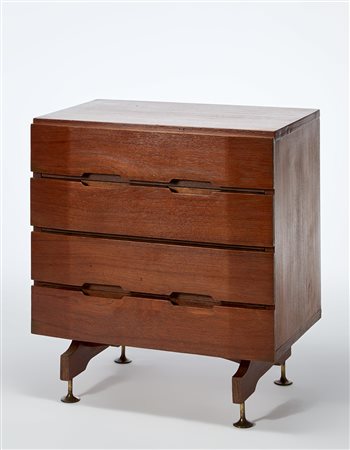 Giuseppe Brusadelli Cassettiera a quattro cassetti. Produzione Gbl, Lecco,...