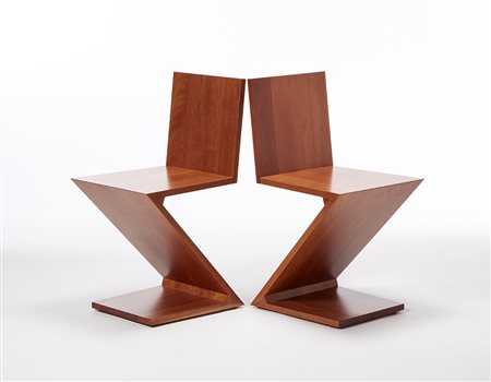 Gerrit Thomas Rietveld (Utrecht 1888 - Utrecht 1964)Coppia di sedie modello...