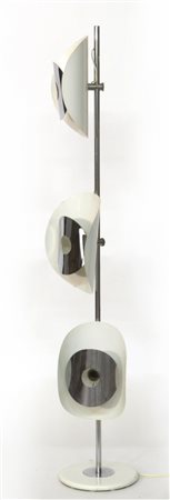 Lampada da terra a tre luci in metallo cromato con schermi diffusori in...
